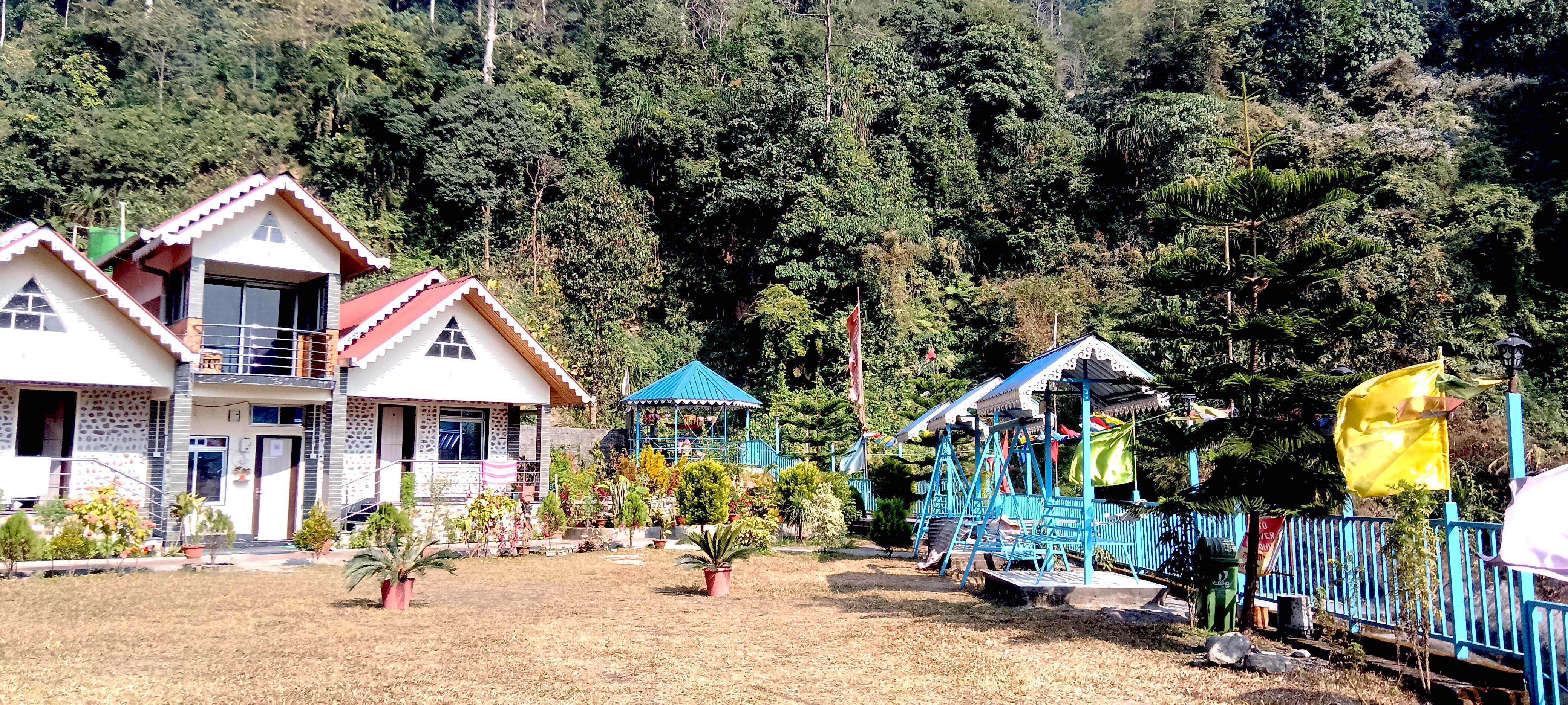 River Villa Homestay